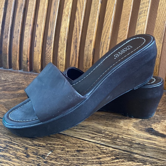 Y2K Platform Slip On Sandals - Picture 2 of 3